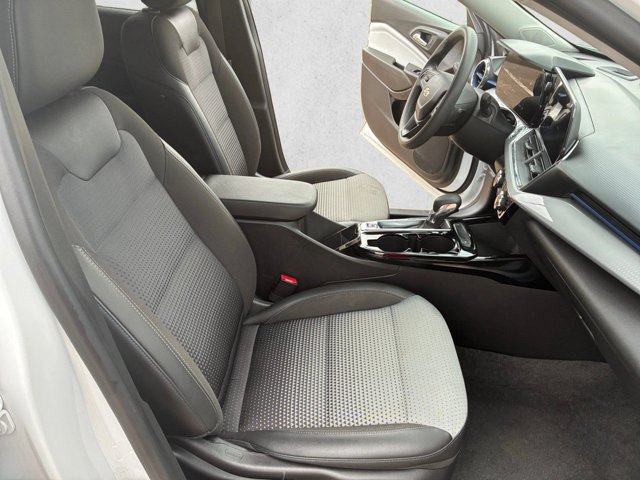 Used 2025 Chevrolet Trax LT FWD image 20