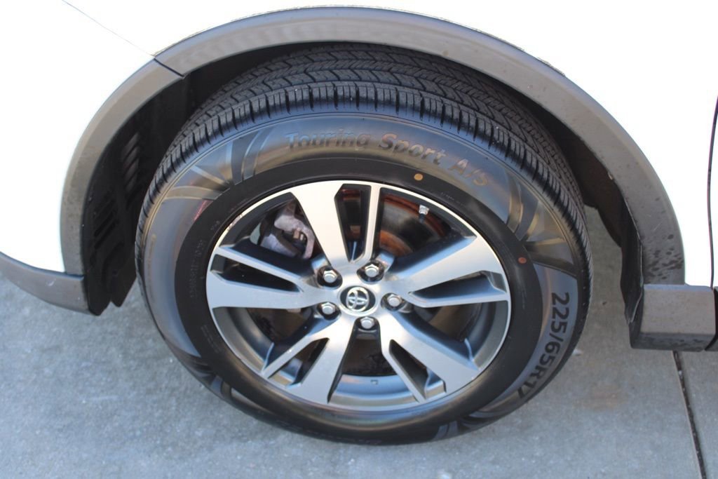 Used 2018 Toyota RAV4 XLE w/ Plus Extra Value Package image 12