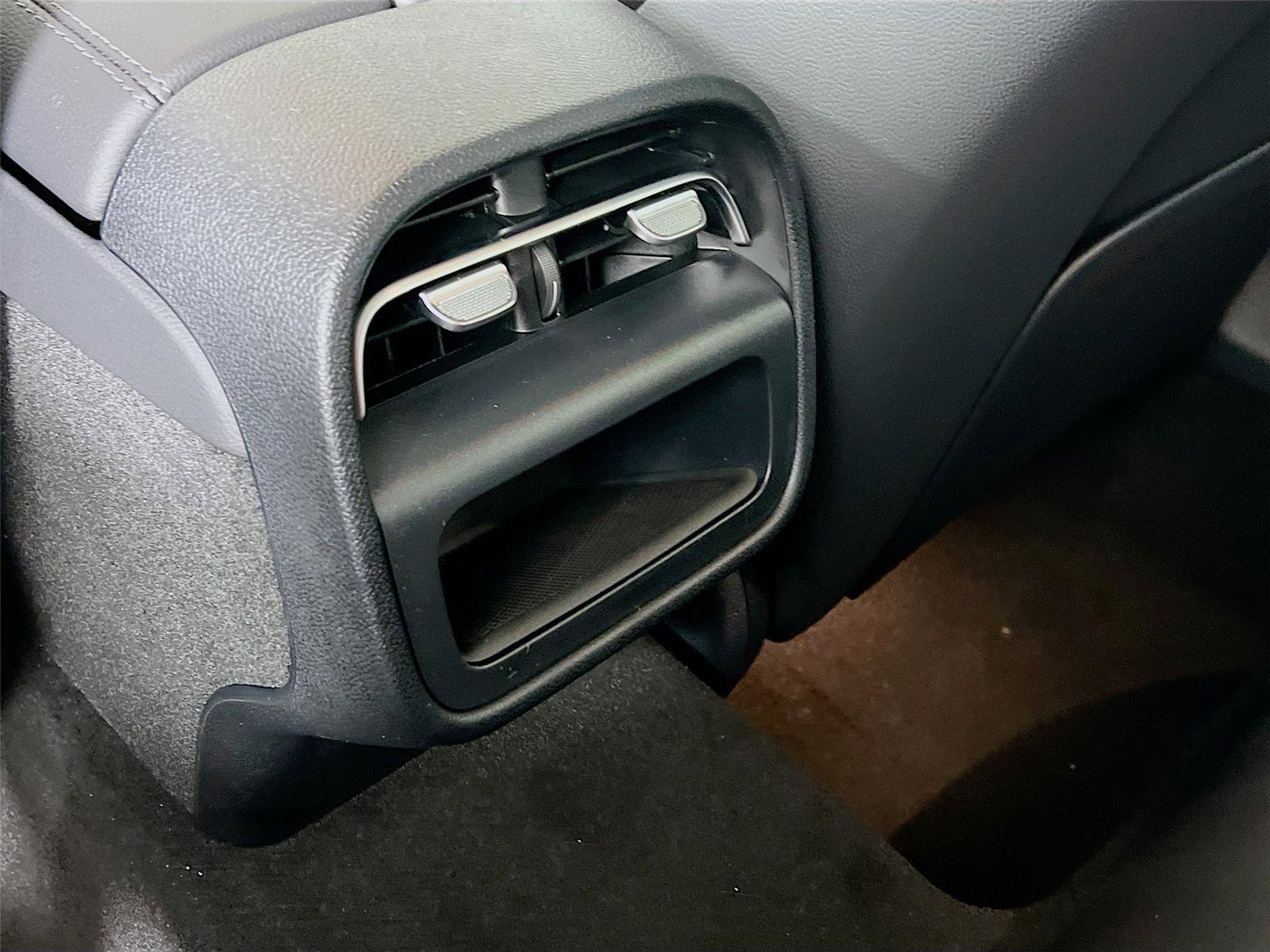 New 2026 Mercedes-Benz E 350 4MATIC Sedan image 23