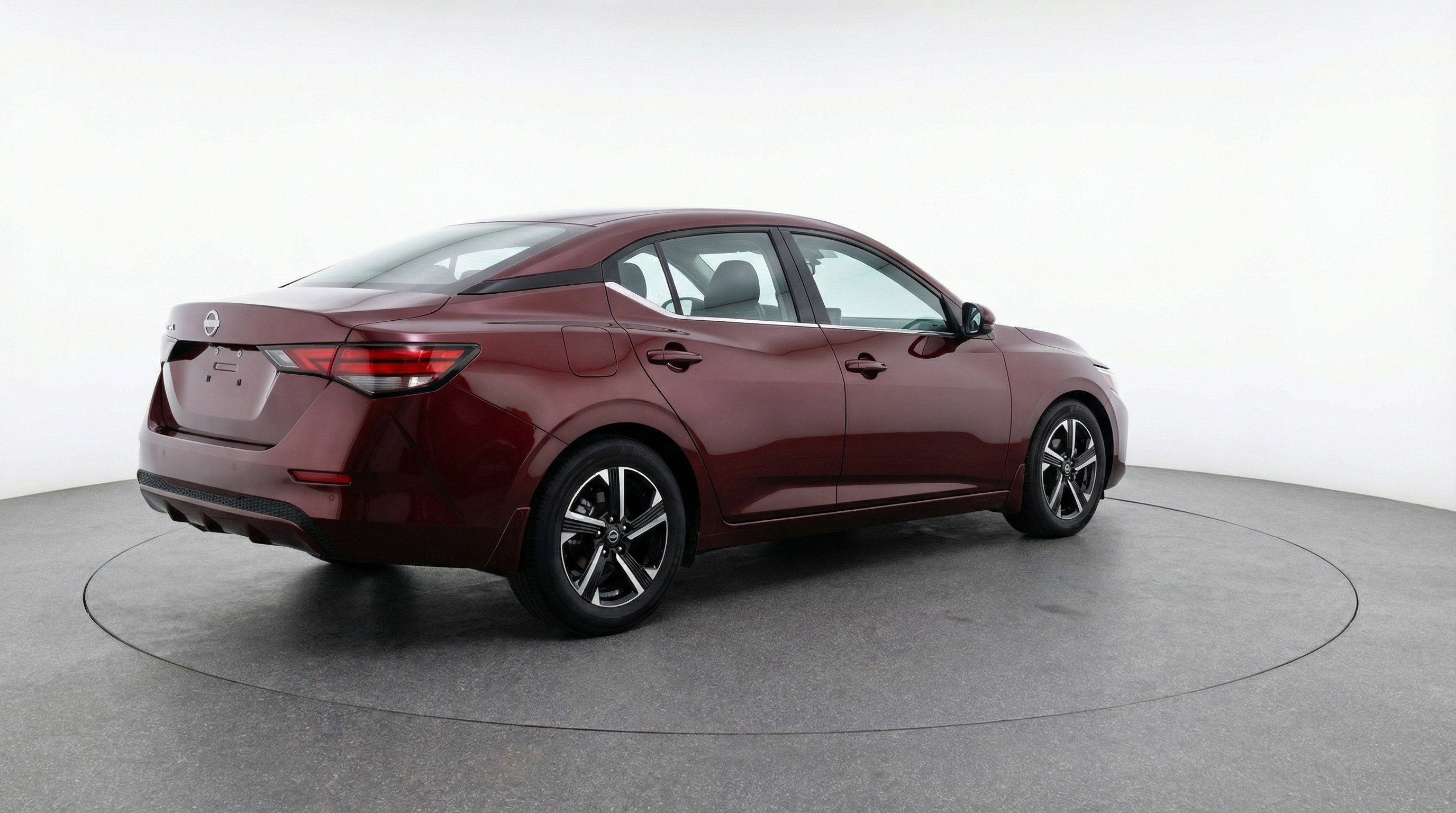 Used 2025 Nissan Sentra SV image 9