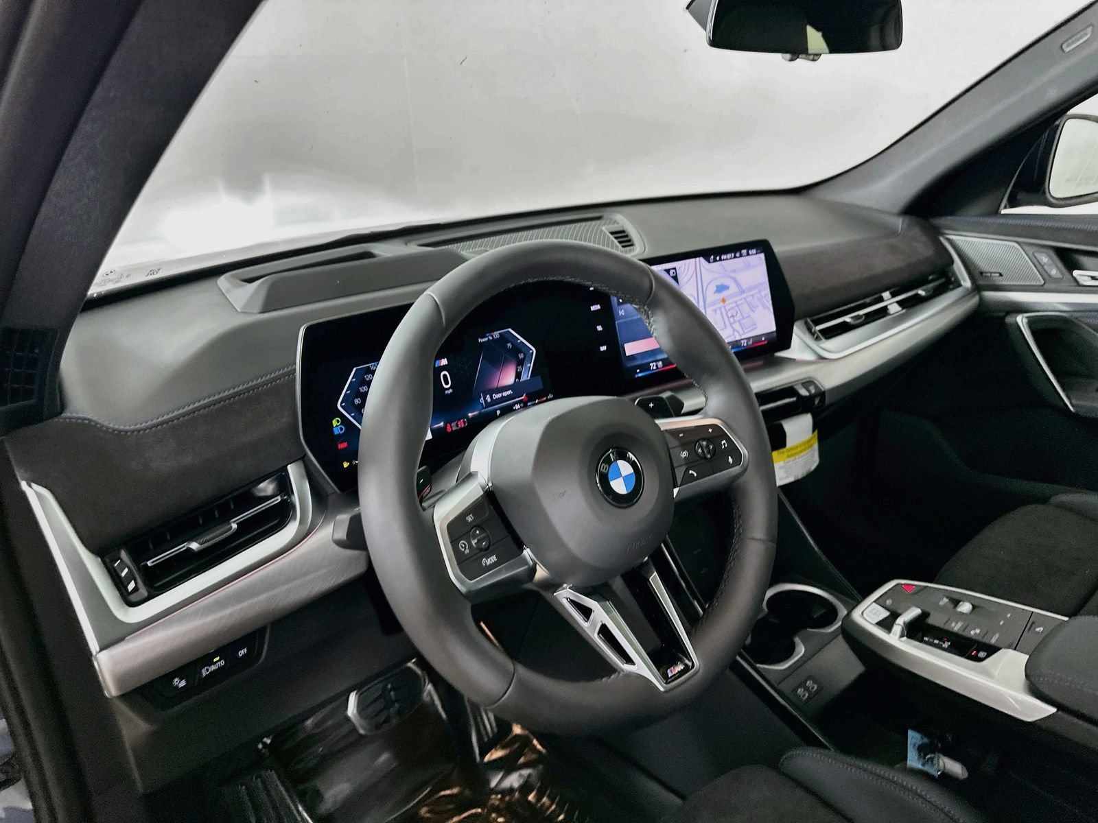 New 2026 BMW X2 xDrive28i w/ Technology Package AWD/4WD image 31