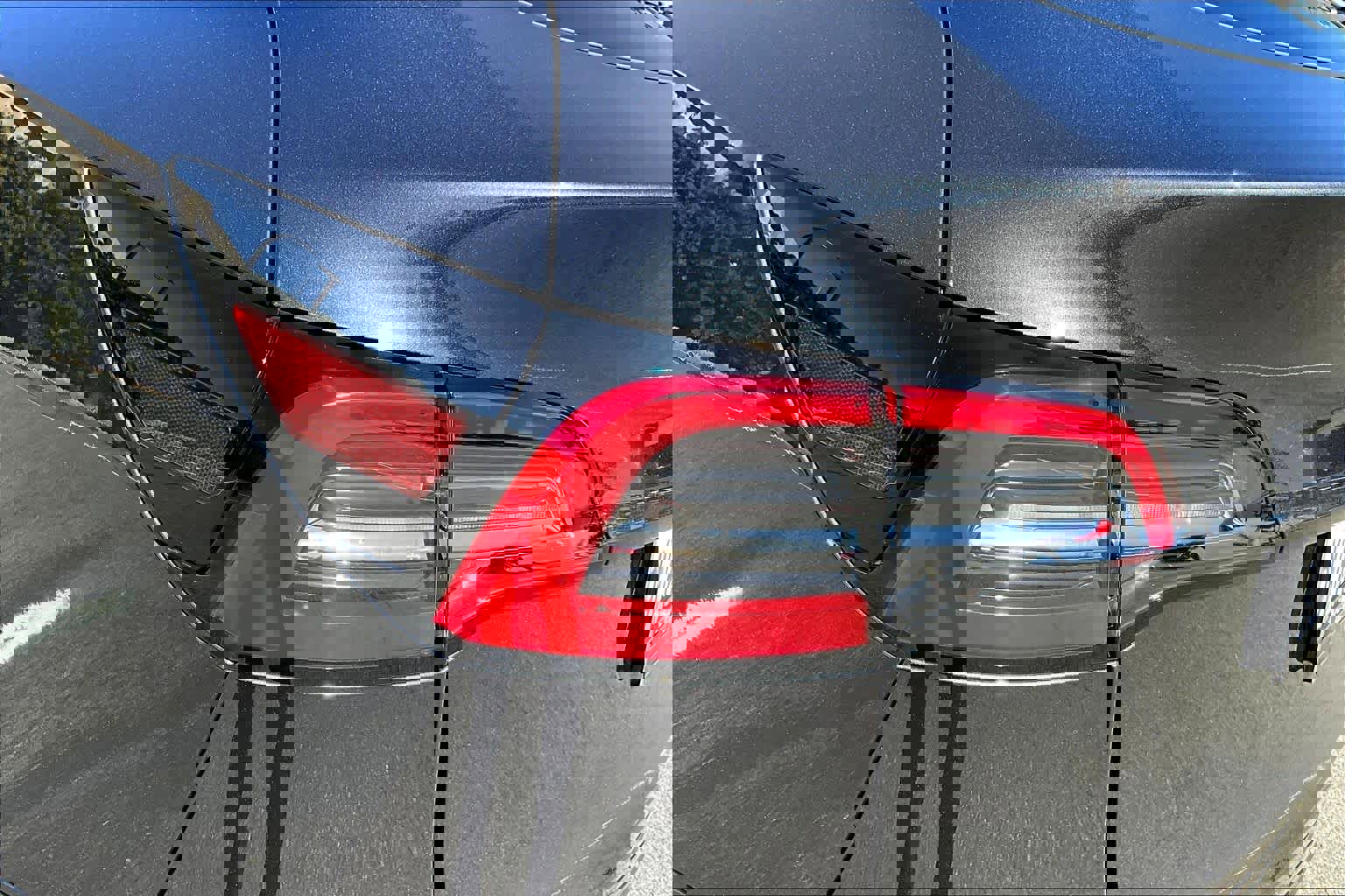 Used 2024 Tesla Model Y Long Range image 27