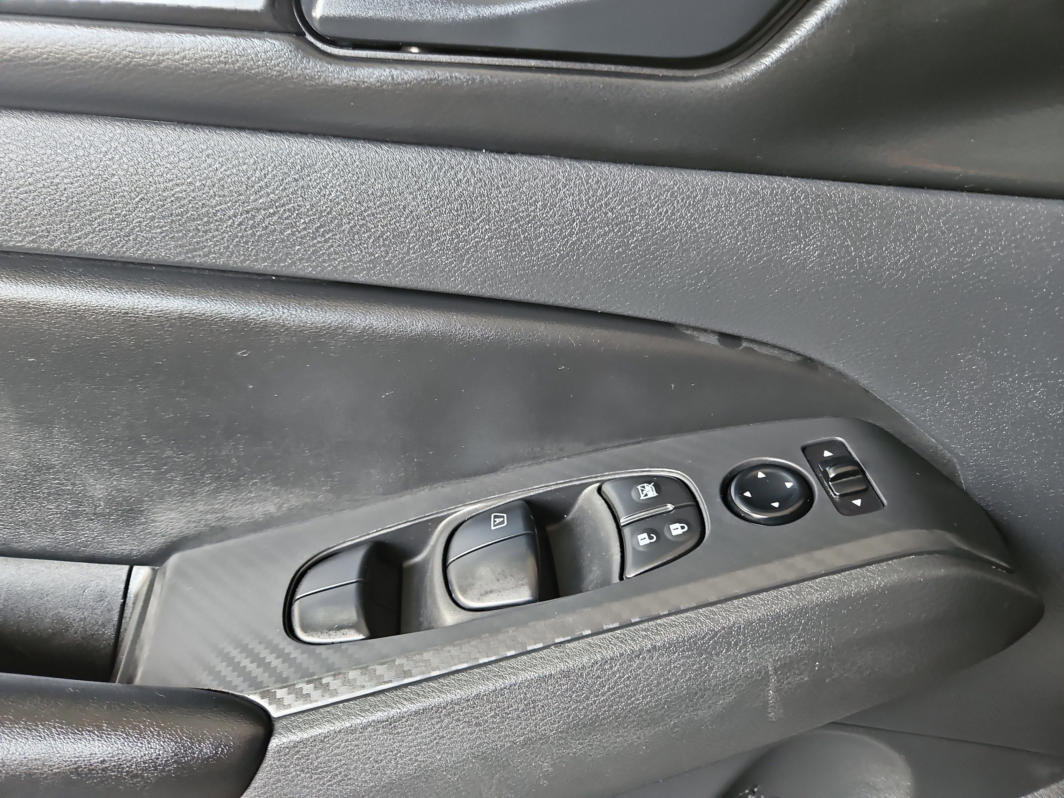 Used 2024 Nissan Altima 2.5 S image 7