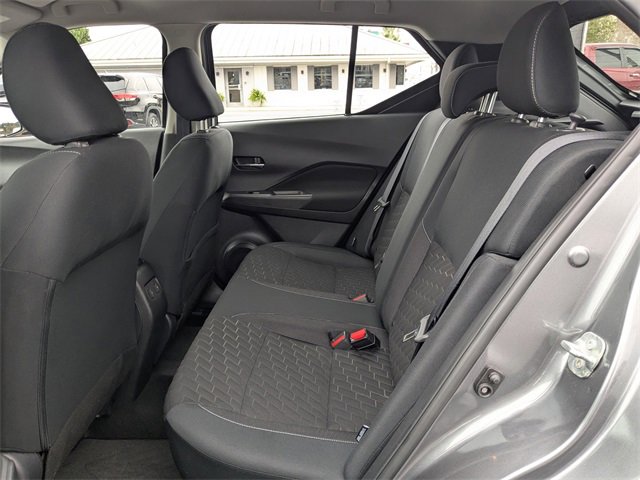 Used 2022 Nissan Kicks SV image 14