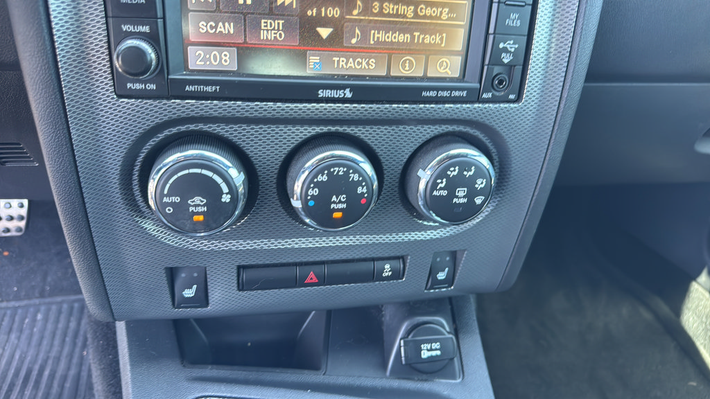Used 2014 Dodge Challenger R/T Plus RWD image 28