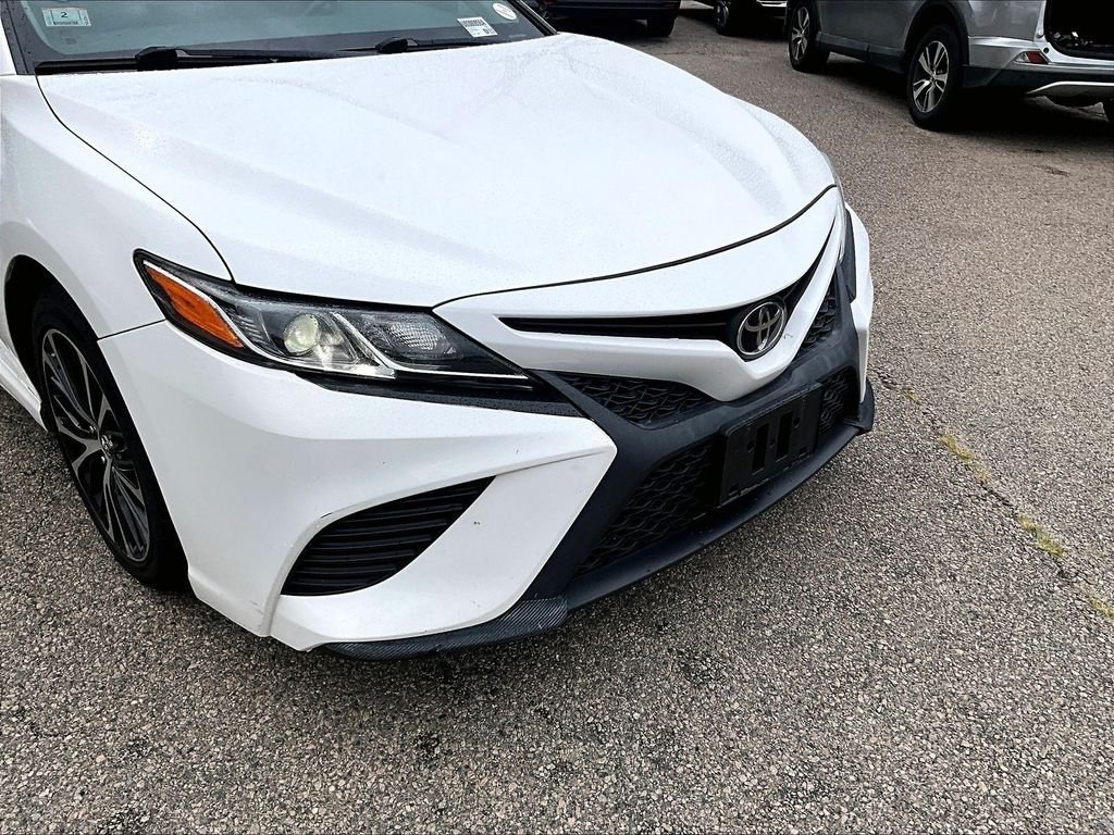 Certified 2019 Toyota Camry SE FWD image 8