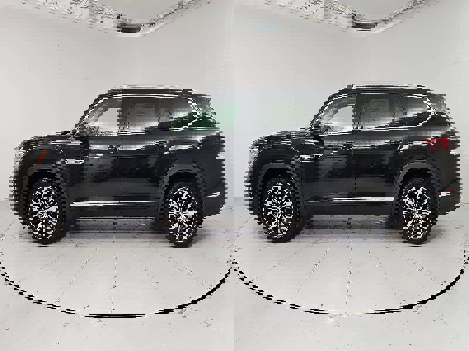 New 2026 Volkswagen Atlas SEL Premium R-Line image 3