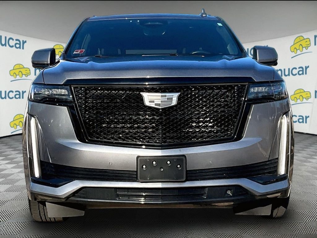 Used 2021 Cadillac Escalade Sport Platinum w/ Heavy-Duty Trailer Package AWD/4WD image 2