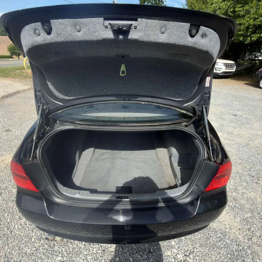 Used 2007 BMW 328i Sedan RWD image 12