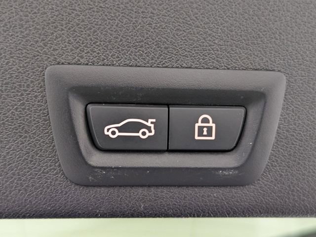 Used 2021 BMW X6 xDrive40i w/ M Sport Package image 7