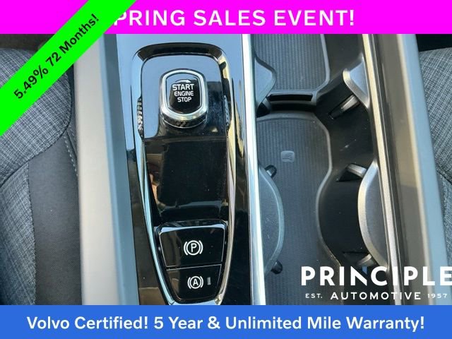 Certified 2025 Volvo XC60 B5 Core image 21