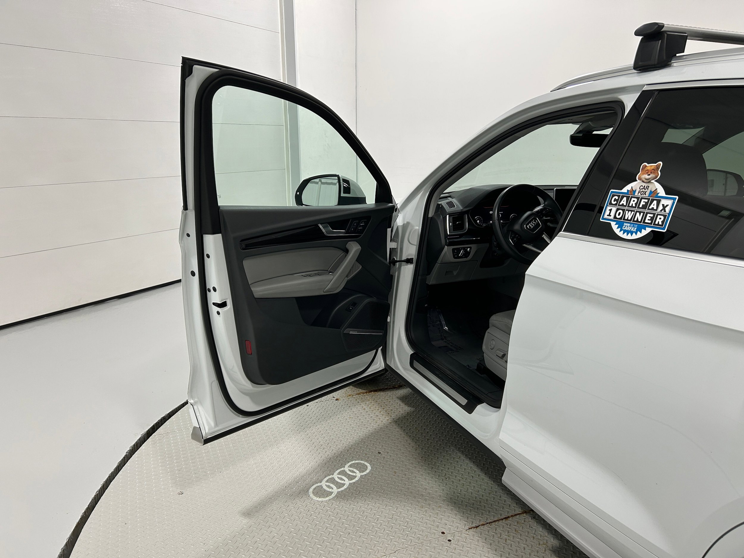 Used 2020 Audi Q5 Prestige image 23