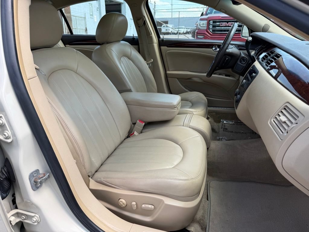 Used 2011 Buick Lucerne CXL FWD image 21