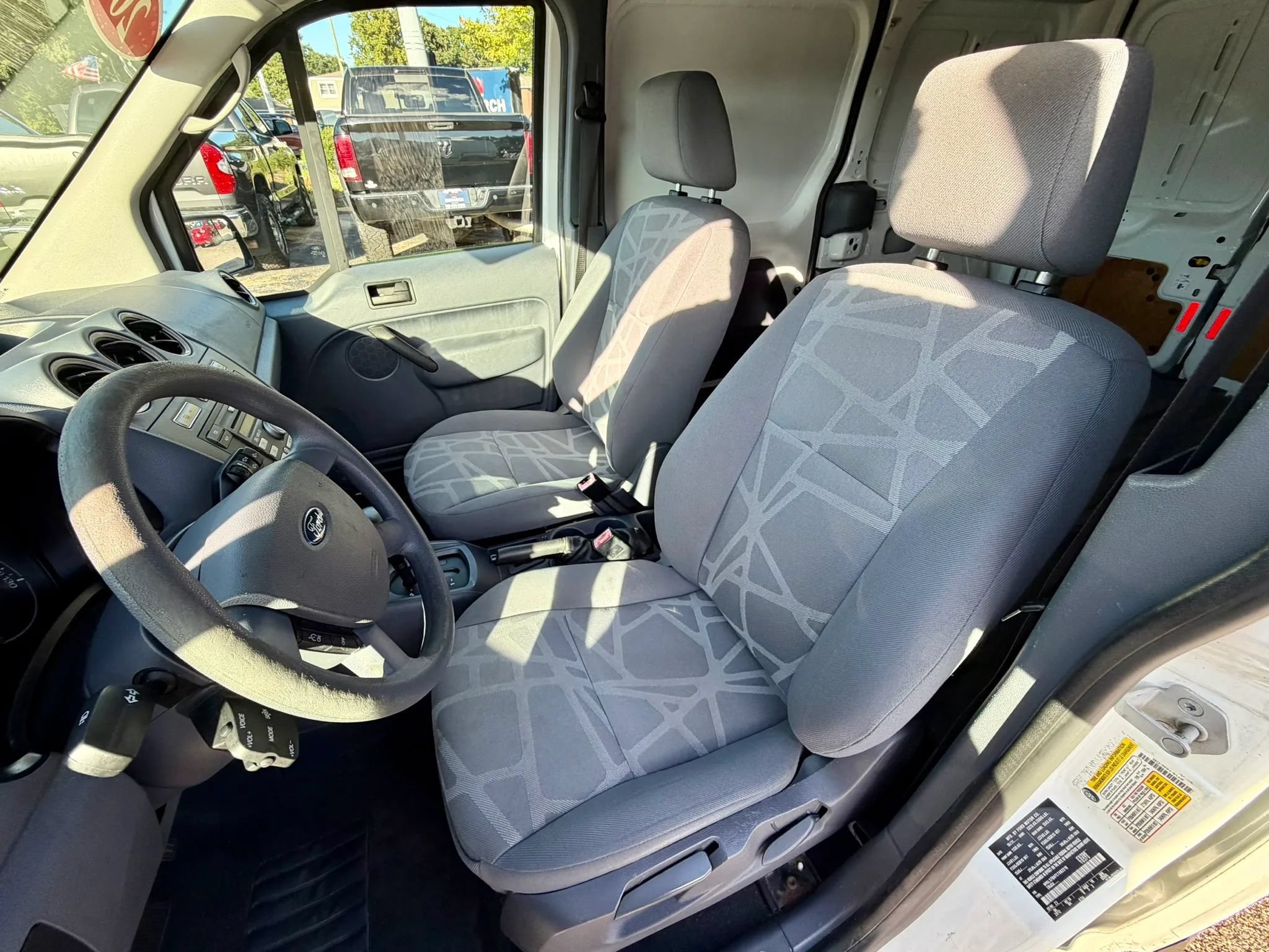 Used 2012 Ford Transit Connect XLT FWD image 7