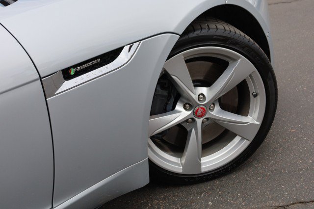Used 2019 Jaguar F-TYPE R-Dynamic RWD image 52