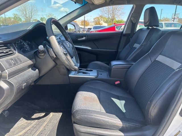 Used 2014 Toyota Camry SE image 13