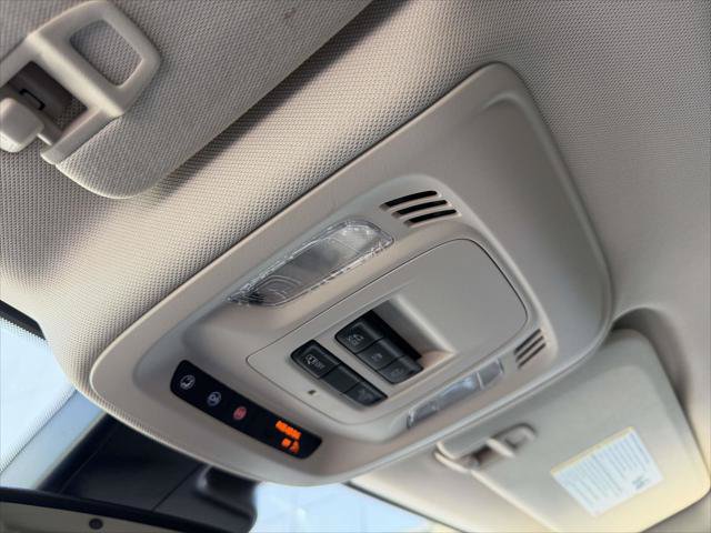 Used 2023 Buick Envision Essence w/ Sport Touring Package AWD/4WD image 35