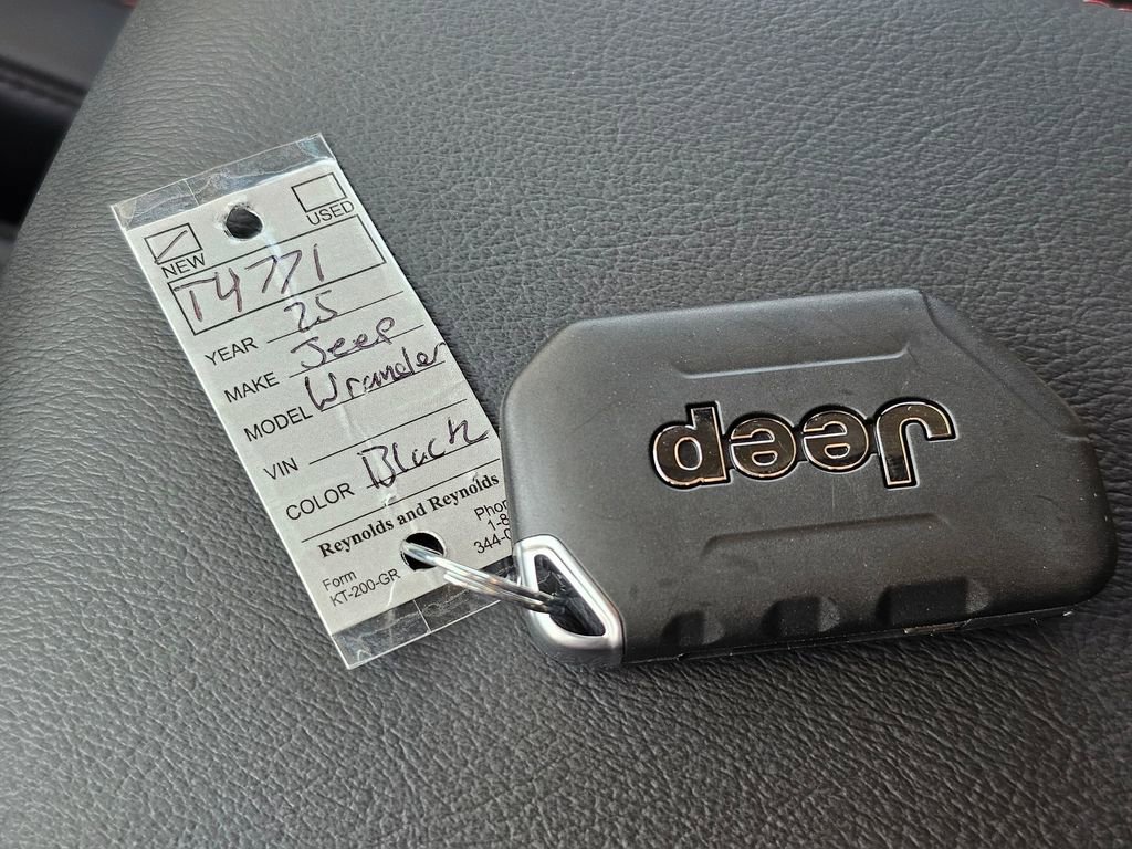 New 2025 Jeep Wrangler Unlimited Rubicon image 23