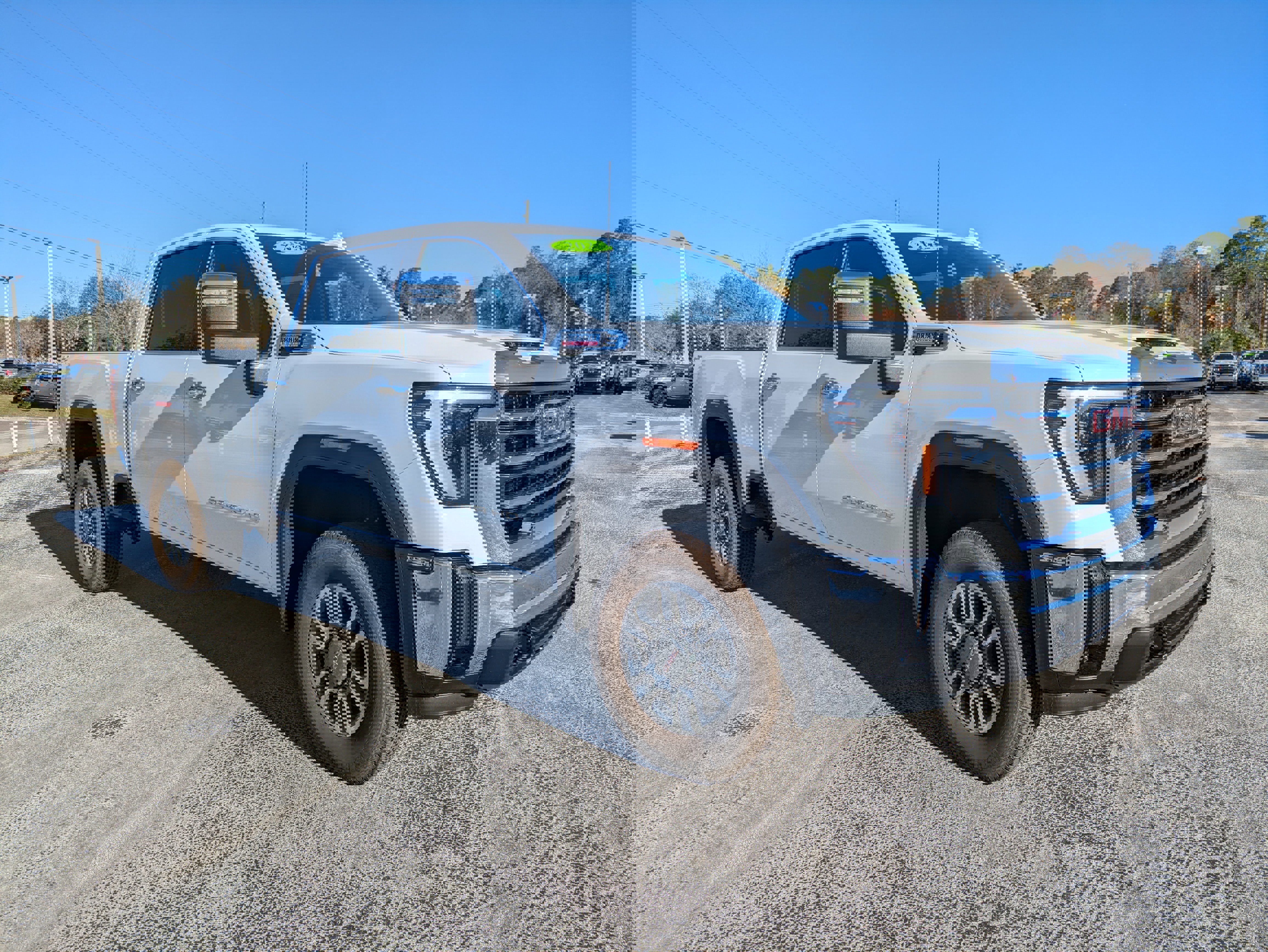 New 2026 GMC Sierra 2500 SLT image 2