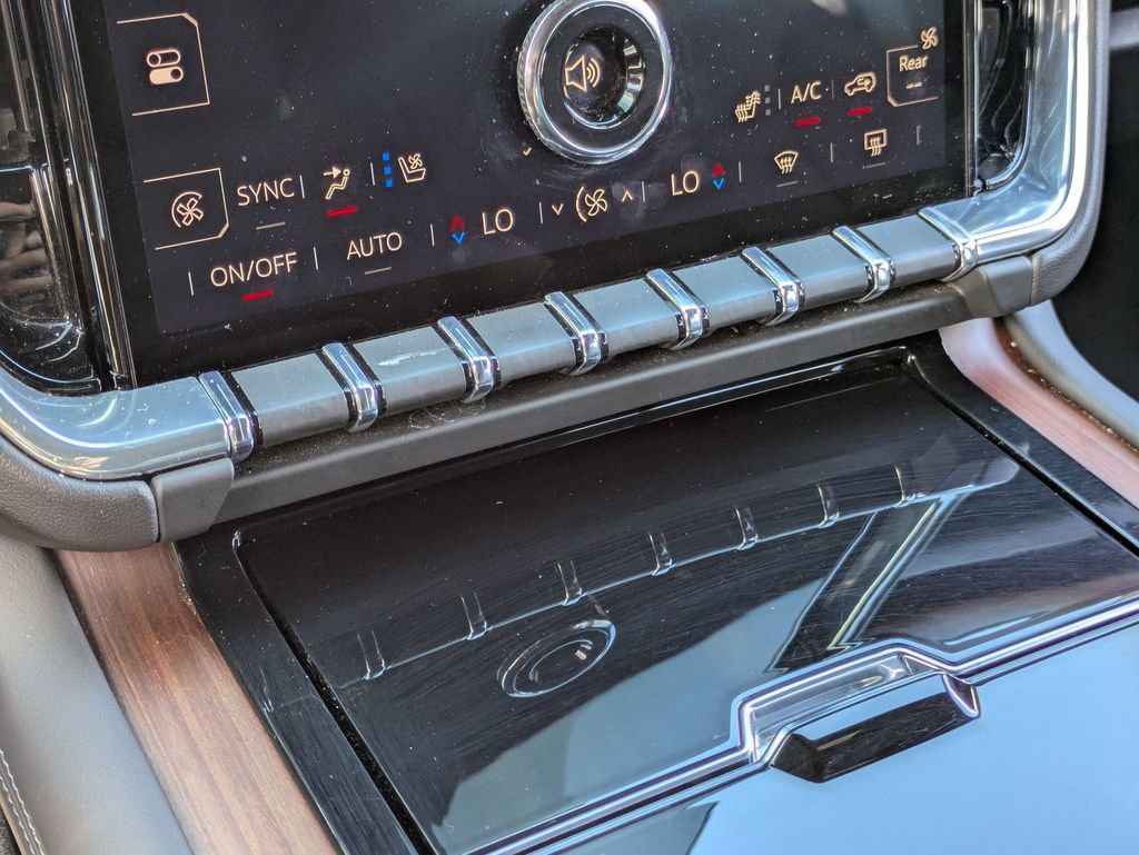 Used 2025 GMC Yukon Denali image 22