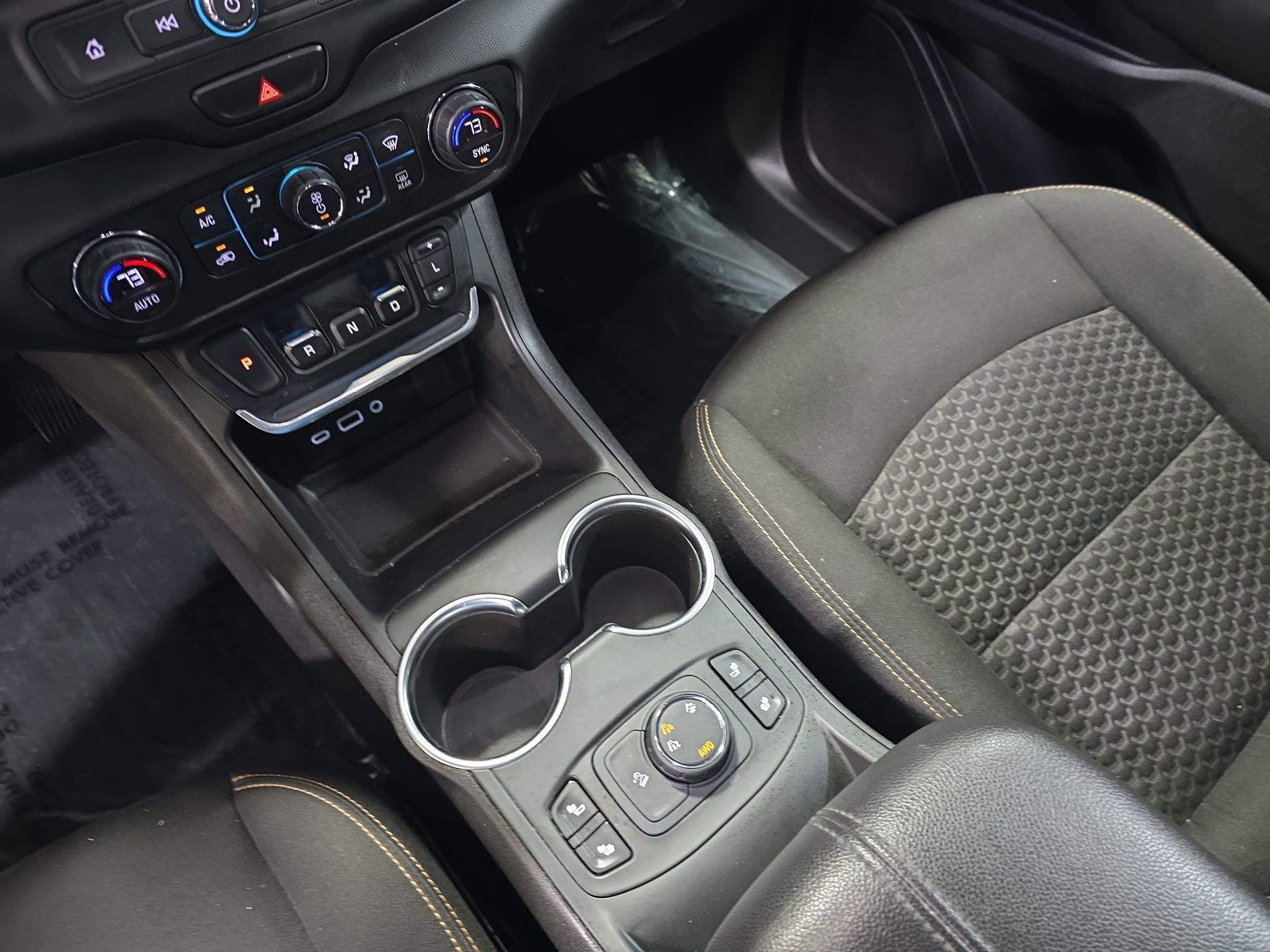 Used 2018 GMC Terrain SLE w/ Driver Convenience Package image 23