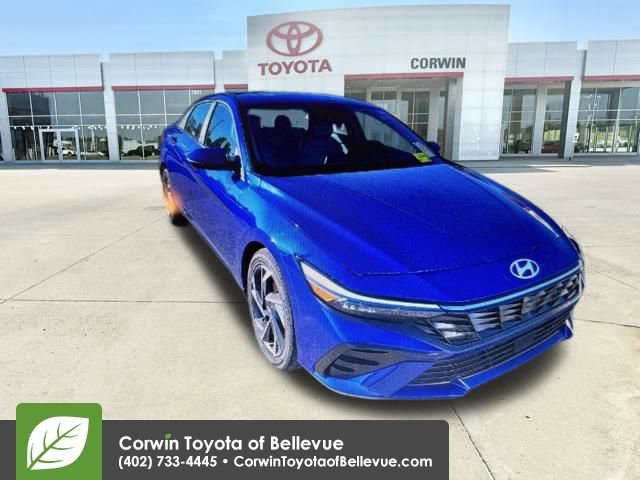 Used 2025 Hyundai Elantra Limited