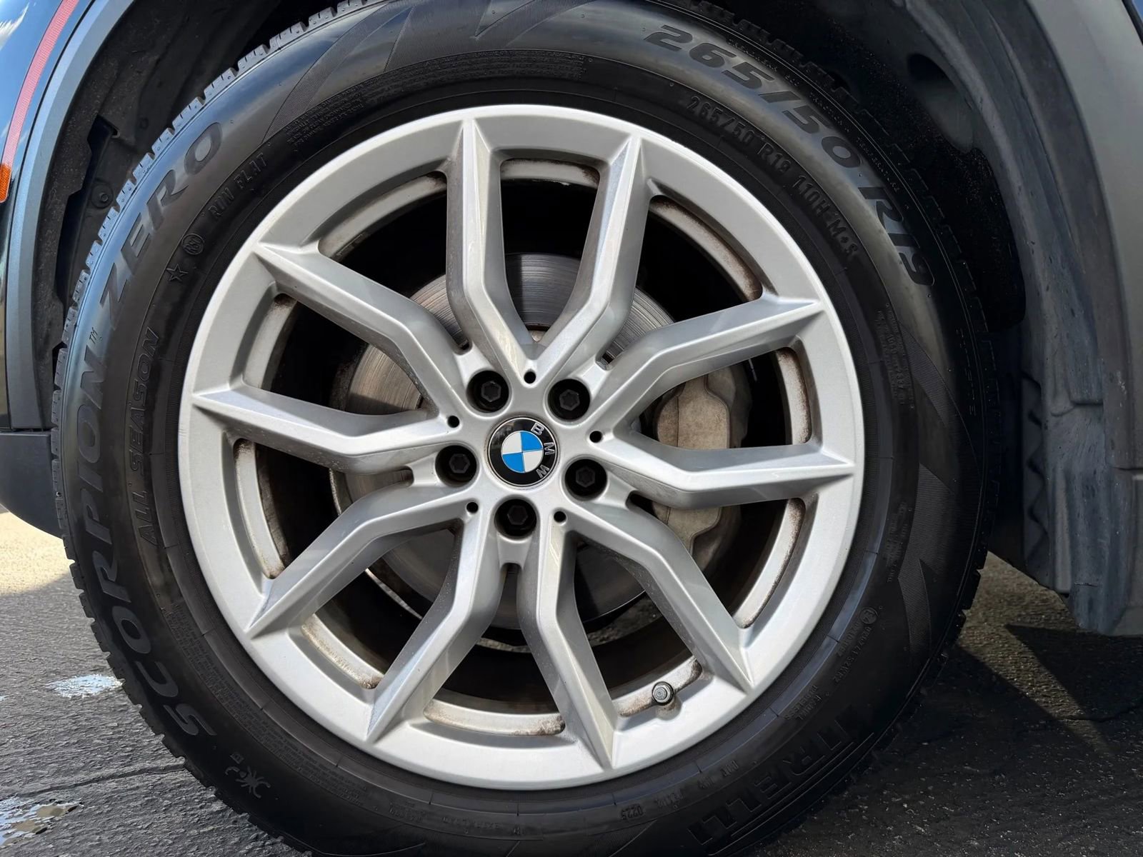 Used 2019 BMW X5 xDrive40i w/ Convenience Package image 54