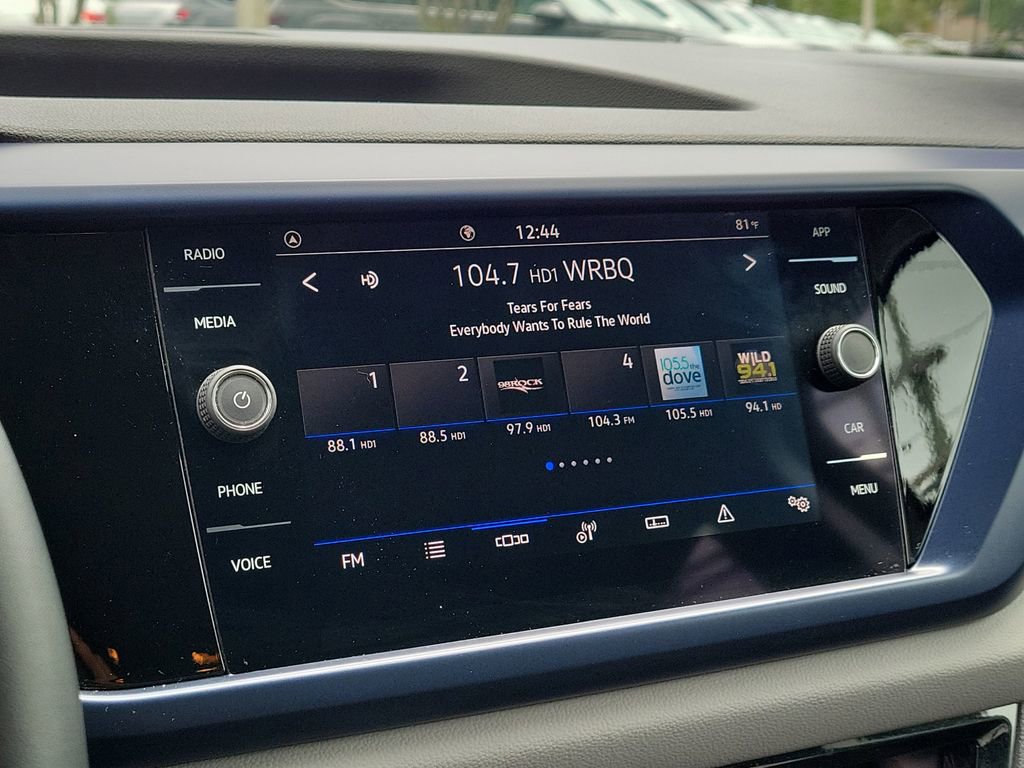 Used 2023 Volkswagen Taos SE image 23