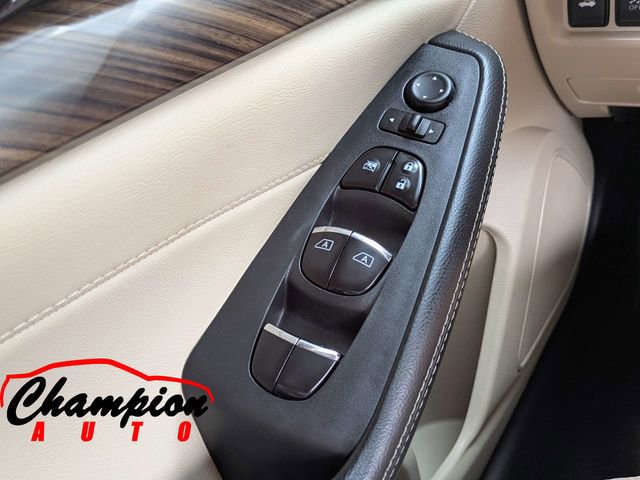 Used 2017 Nissan Maxima Platinum FWD image 27