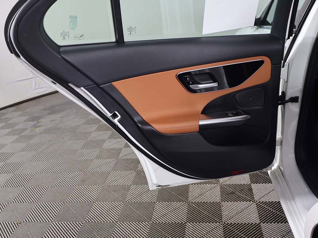 Used 2022 Mercedes-Benz C 300 4MATIC Sedan w/ Exclusive Trim Package image 24