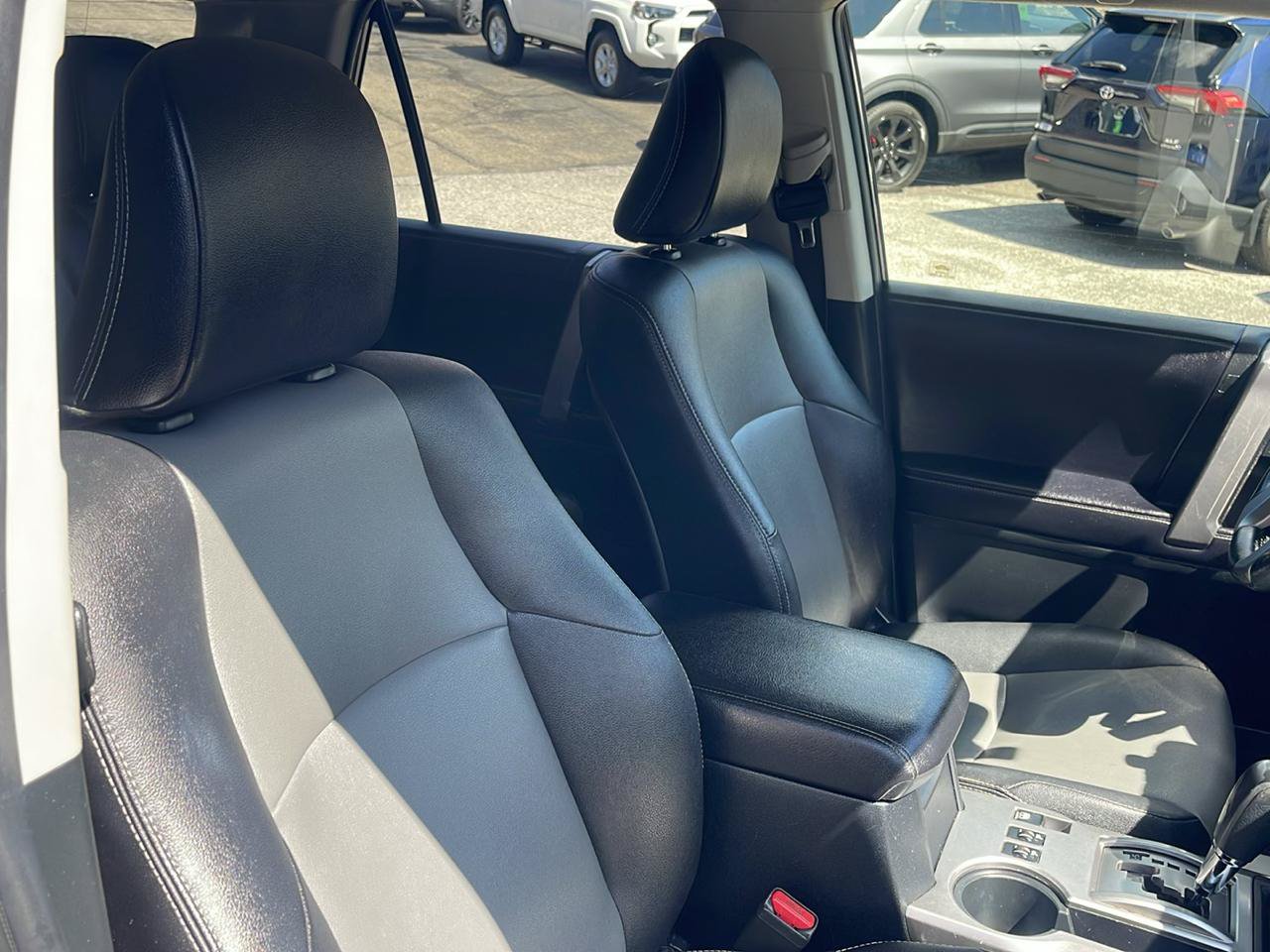 Used 2017 Toyota 4Runner SR5 Premium AWD/4WD image 21
