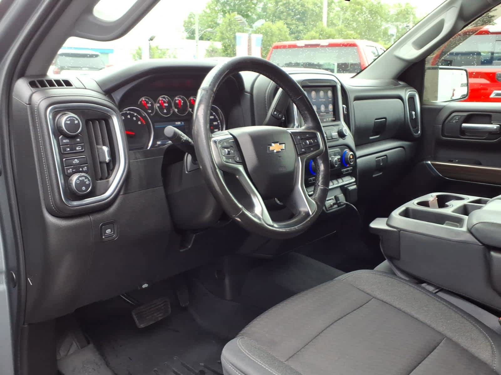 Used 2019 Chevrolet Silverado 1500 LT w/ All-Star Edition AWD/4WD image 9