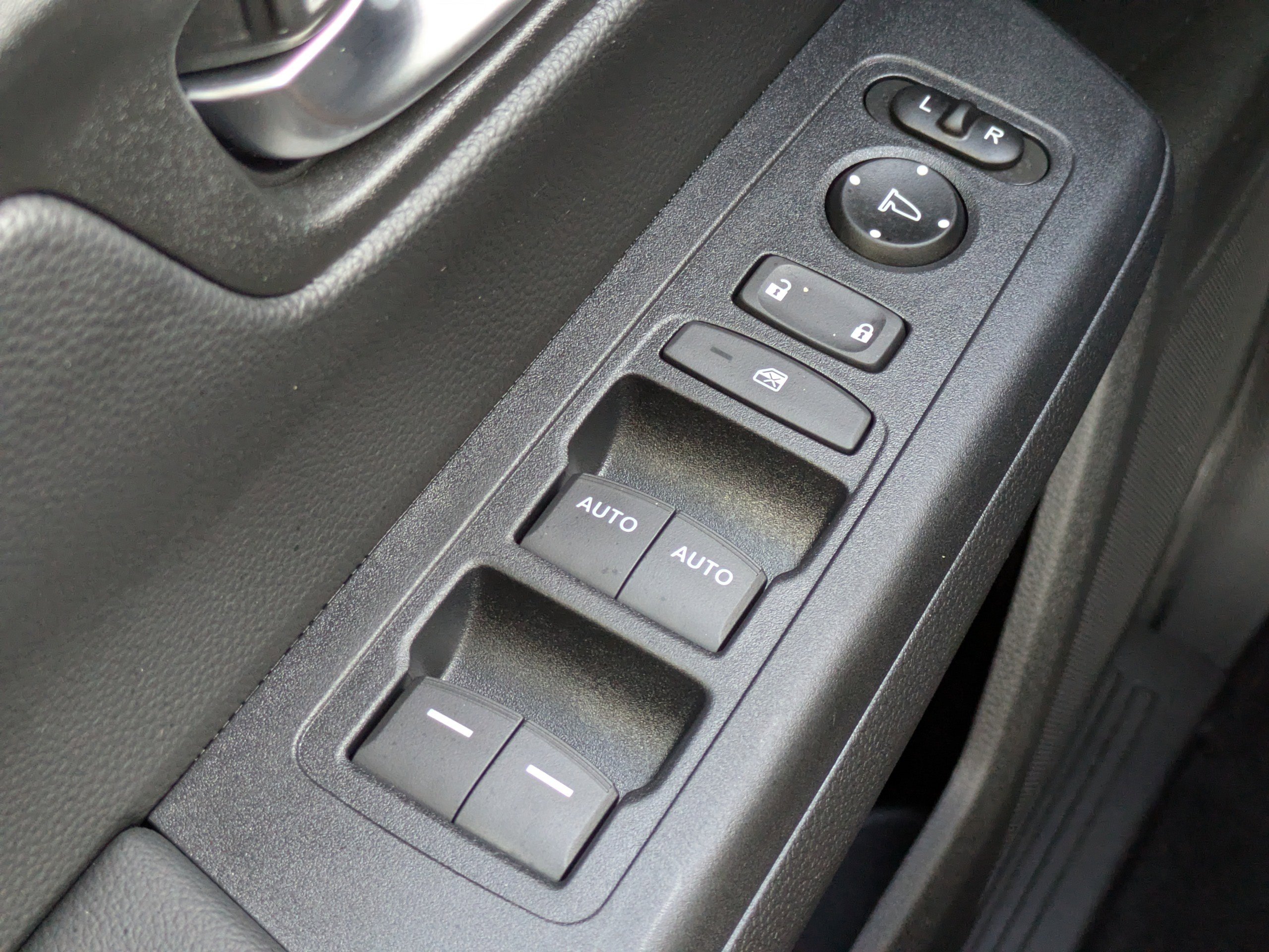 Used 2024 Honda CR-V Sport image 28