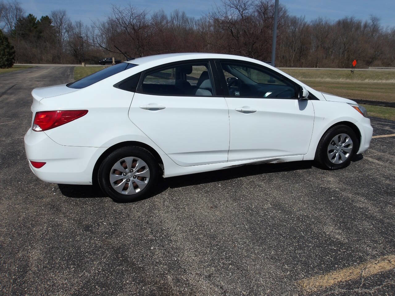 Used 2015 Hyundai Accent GLS image 10