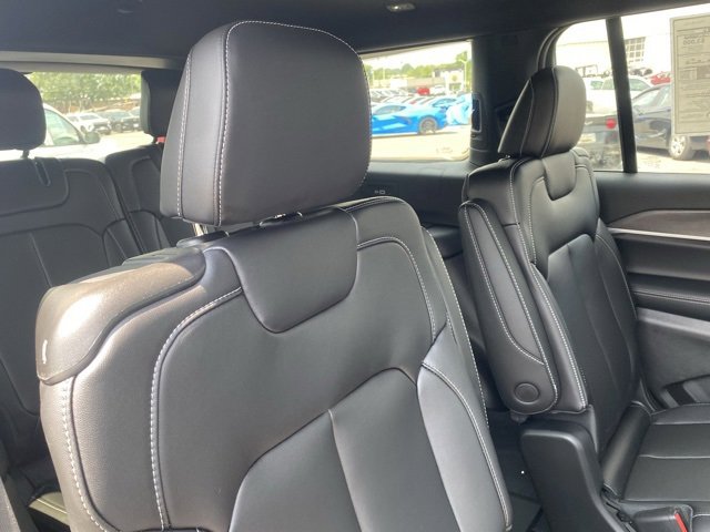 New 2025 Jeep Grand Cherokee L Limited image 35