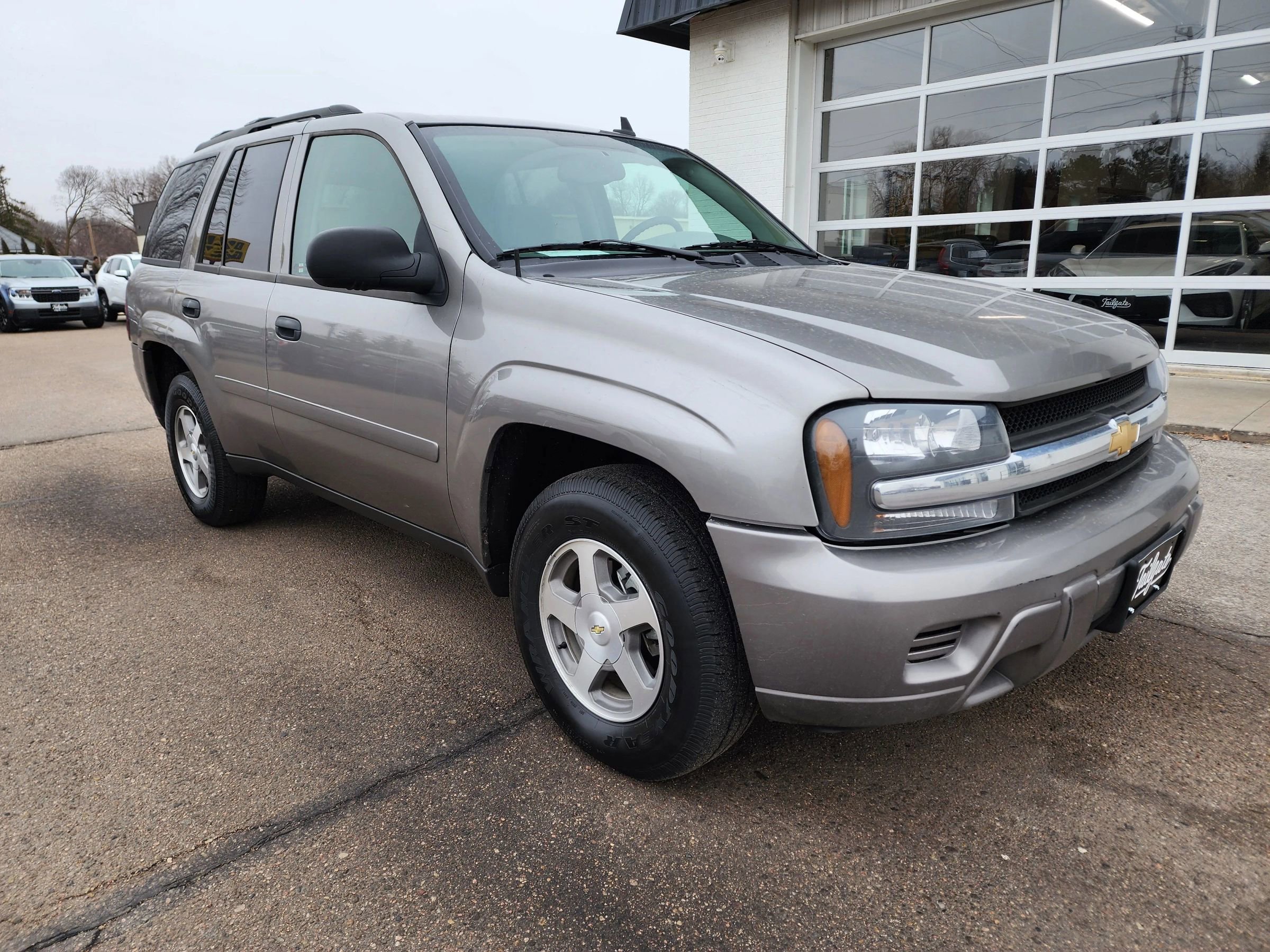 Used 2006 Chevrolet TrailBlazer LS w/ LS Preferred Equipment Group image 2