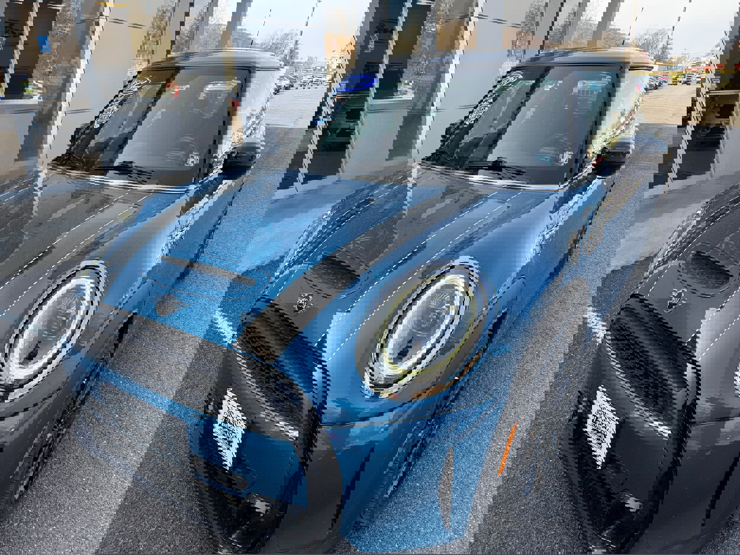 Used 2022 MINI Cooper S image 3
