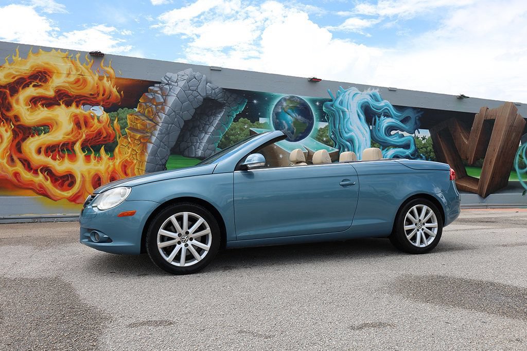 Used 2008 Volkswagen Eos 2.0T FWD image 24