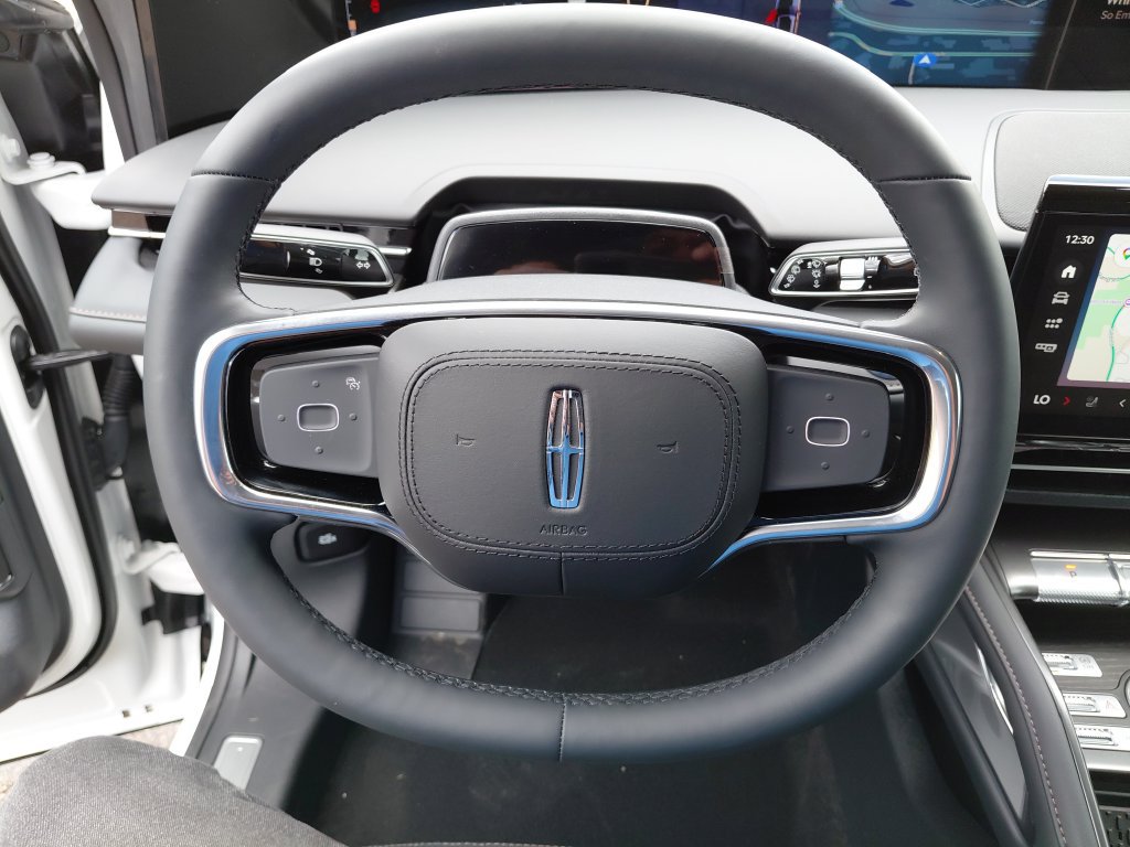 New 2026 Lincoln Nautilus Reserve w/ Jet Appearance Package AWD/4WD image 19