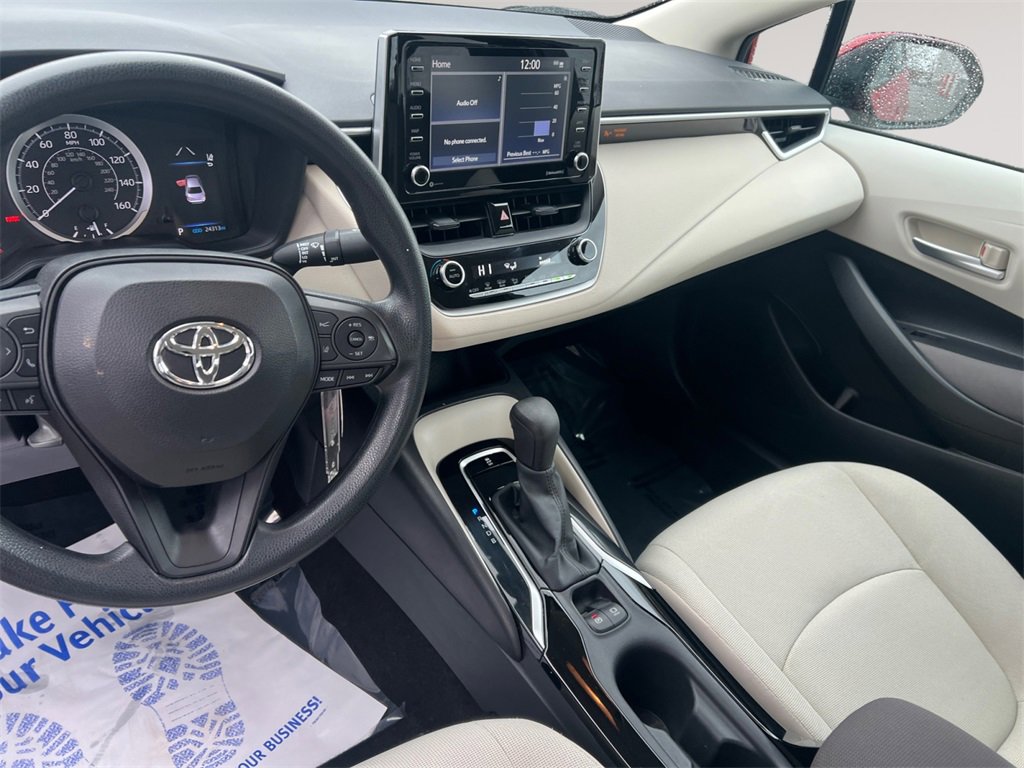 Used 2021 Toyota Corolla LE w/ Carpet Mat Package (TMS) image 10
