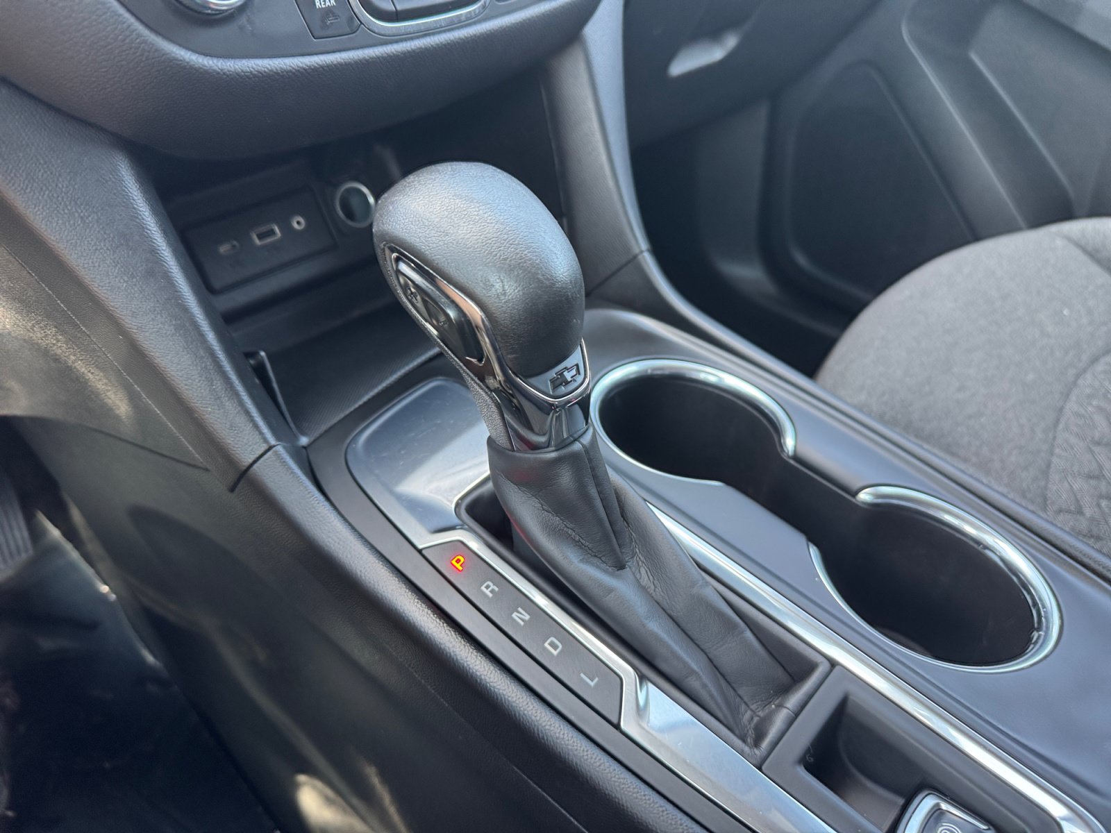 Used 2022 Chevrolet Equinox LT FWD image 22