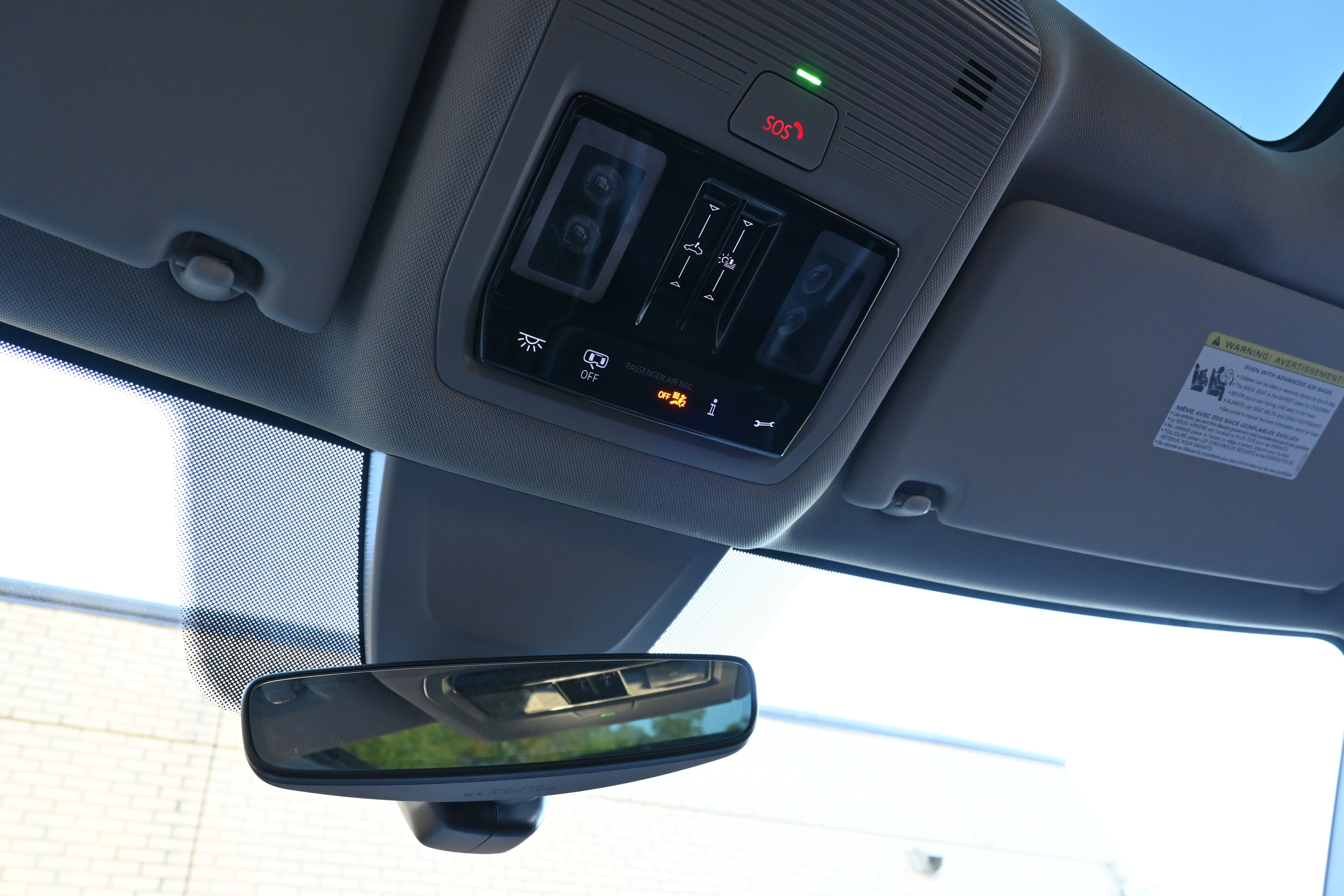 Used 2025 Volkswagen Atlas Peak Edition SE image 31