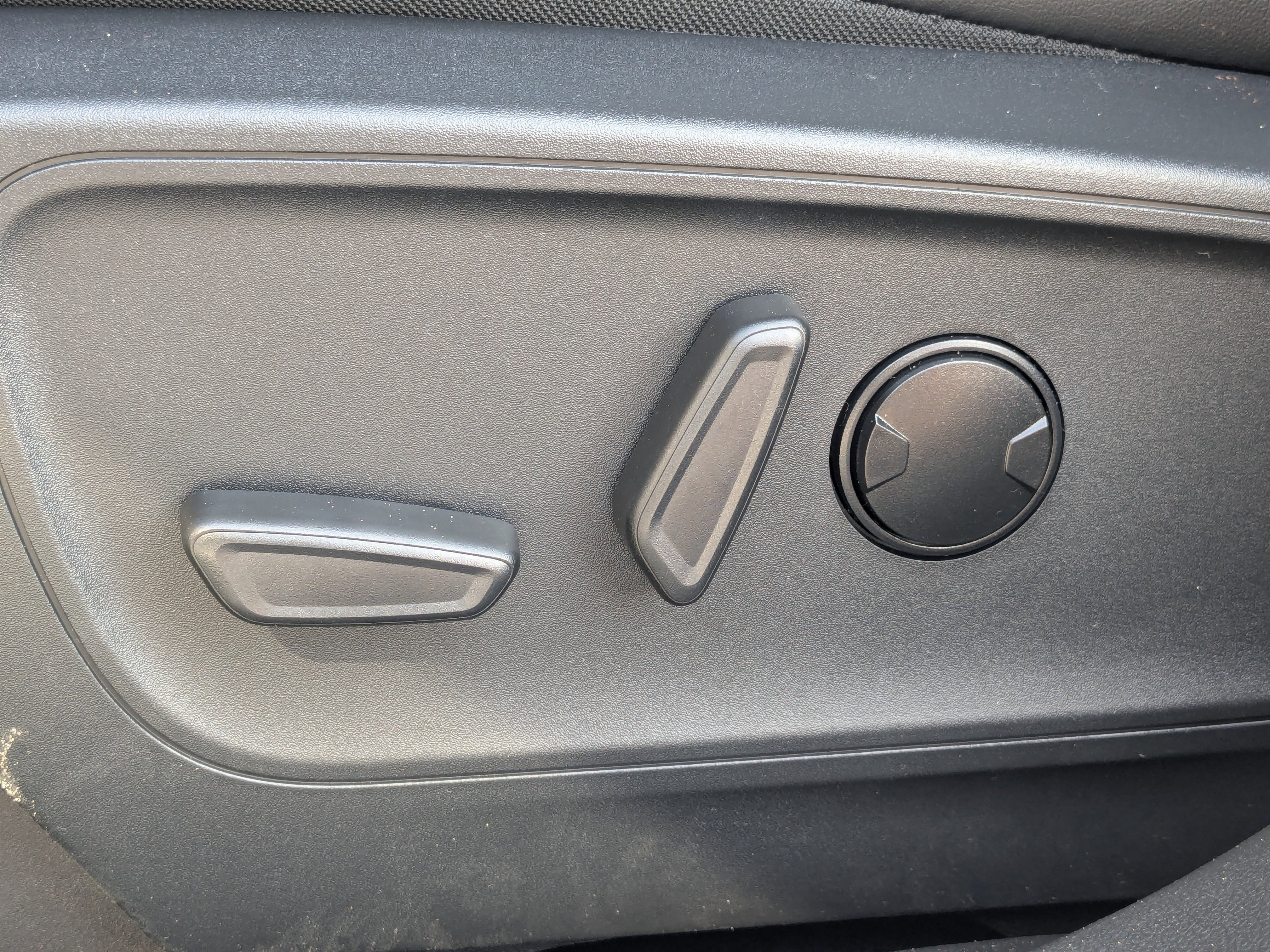 New 2025 Ford Escape SE image 22