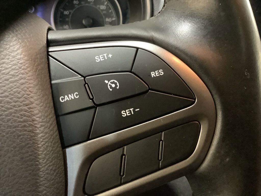 Used 2019 Jeep Cherokee Limited image 26