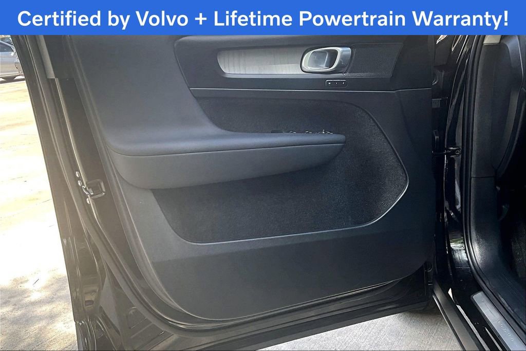 Certified 2026 Volvo XC40 B5 Plus AWD/4WD image 24