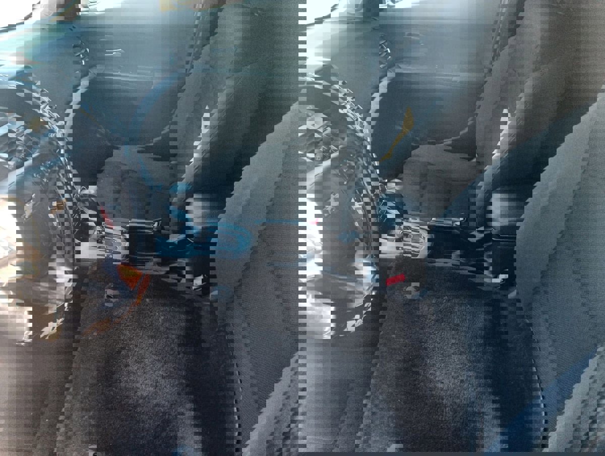 Used 2016 Chevrolet Cruze LT image 17