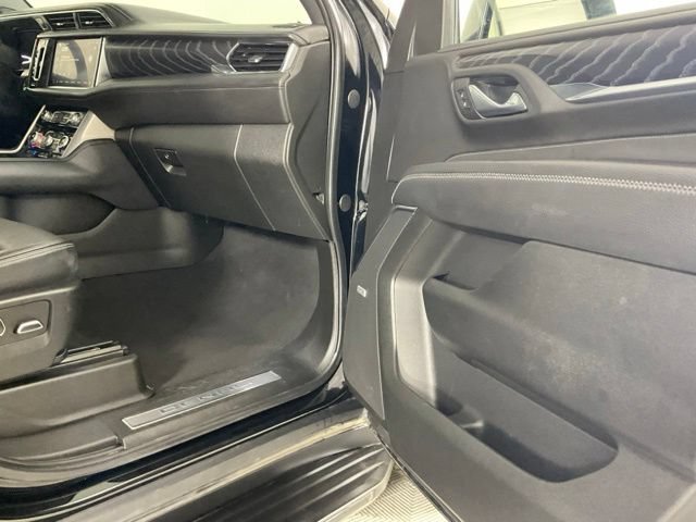 Used 2023 GMC Yukon Denali AWD/4WD image 22