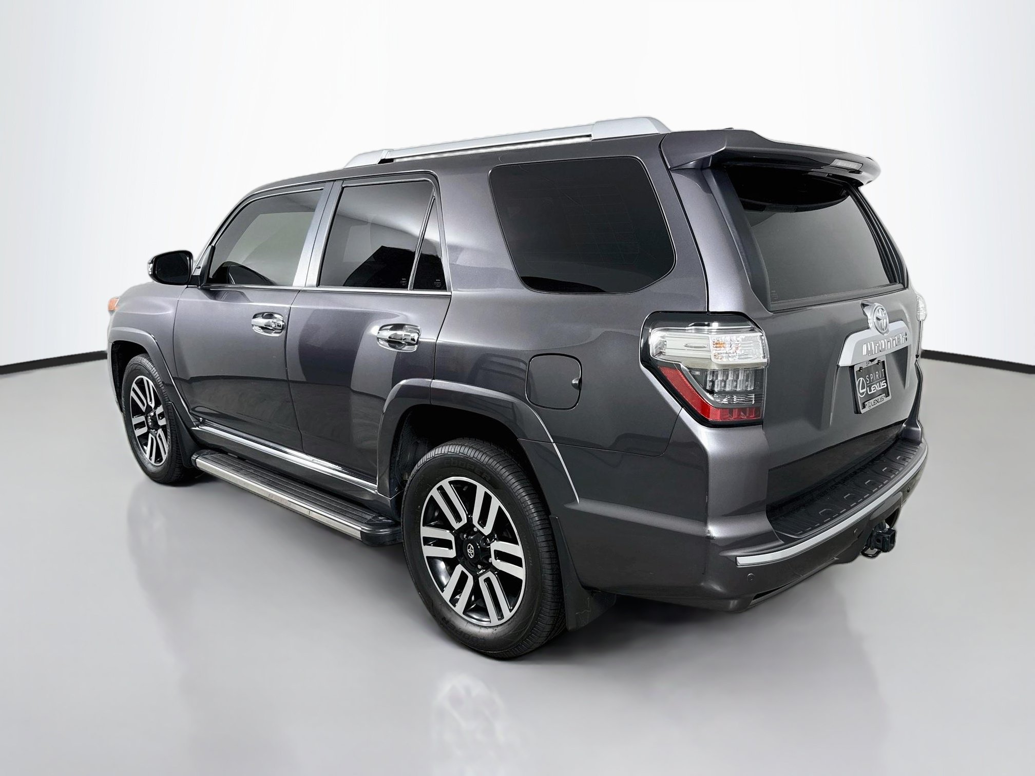 Used 2022 Toyota 4Runner Limited AWD/4WD image 5