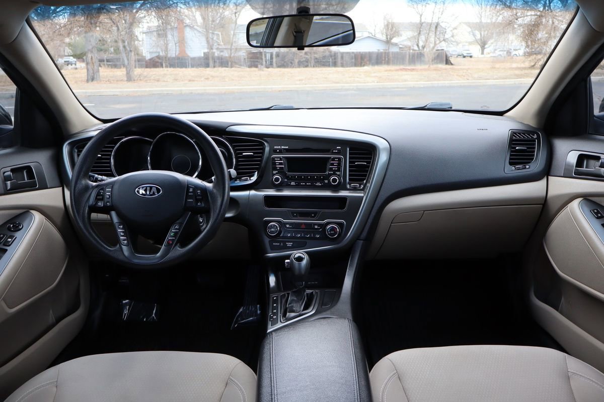 Used 2013 Kia Optima LX image 16