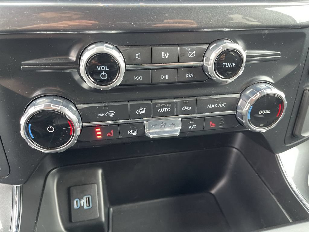 Used 2022 Ford F150 XLT w/ Equipment Group 302A High AWD/4WD image 18